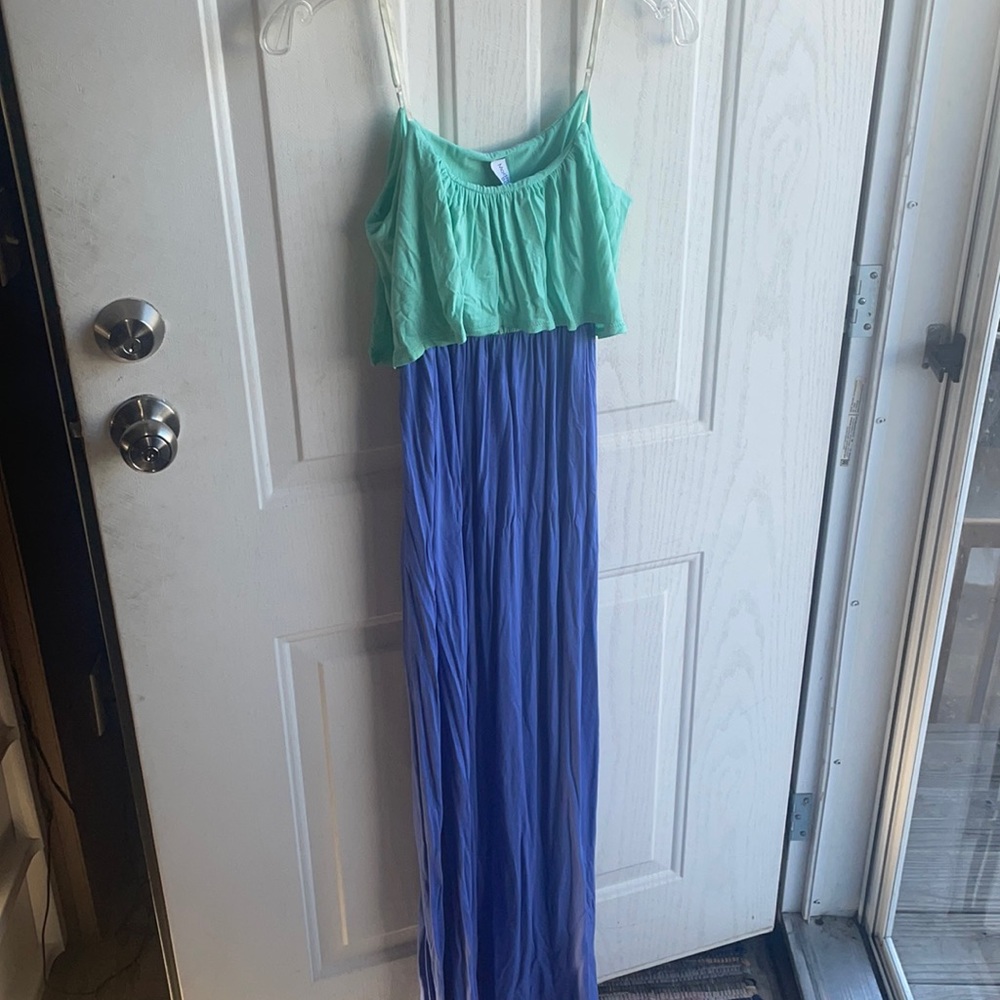 Women’s camisole maxi dress vintage boutique